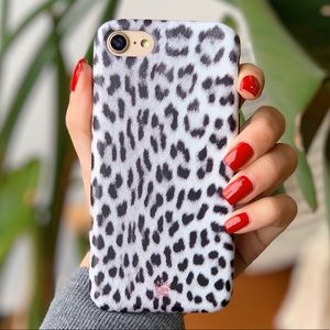NWT - iPhone 8/7 snow leopard iPhone case.
